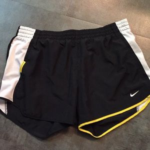 Women’s Nike dri fit running shorts size medium